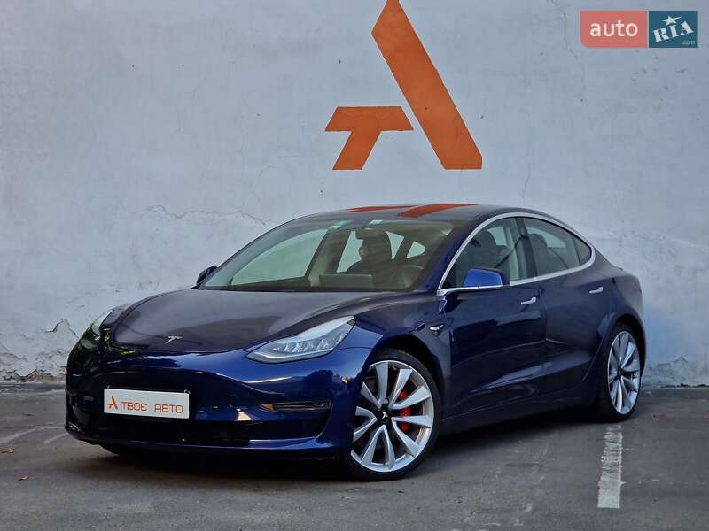 Седан Tesla Model 3 2018 в Одессе фото Седан Tesla Model 3 2018 в Одессе