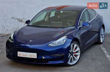 Седан Tesla Model 3 2018 в Одессе