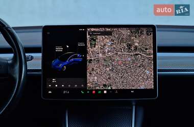 Седан Tesla Model 3 2018 в 