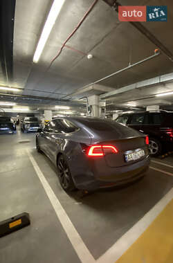 Седан Tesla Model 3 2019 в 