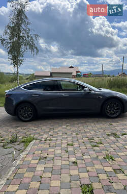 Седан Tesla Model 3 2019 в 