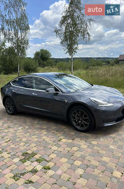 Седан Tesla Model 3 2019 в 