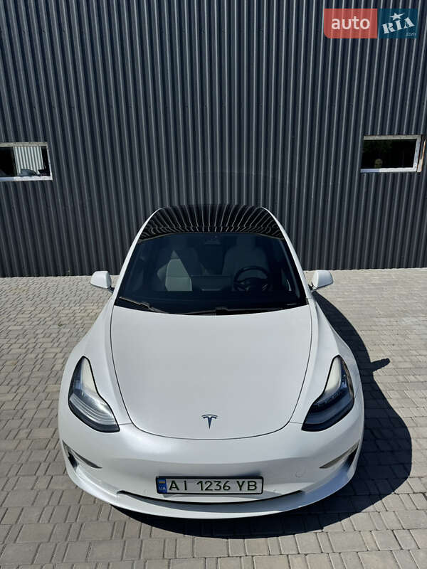 Седан Tesla Model 3 2020 в Белой Церкви