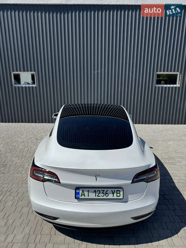 Седан Tesla Model 3 2020 в Белой Церкви