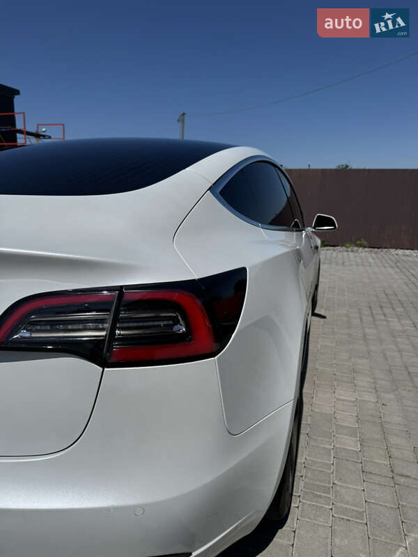Седан Tesla Model 3 2020 в Белой Церкви
