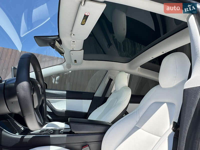 Седан Tesla Model 3 2020 в Белой Церкви
