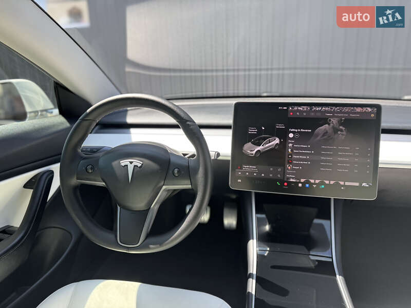 Седан Tesla Model 3 2020 в Белой Церкви