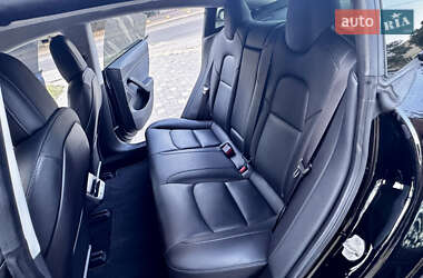 Седан Tesla Model 3 2018 в 