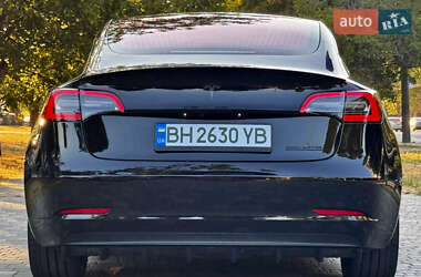 Седан Tesla Model 3 2018 в 
