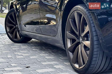 Седан Tesla Model 3 2018 в 