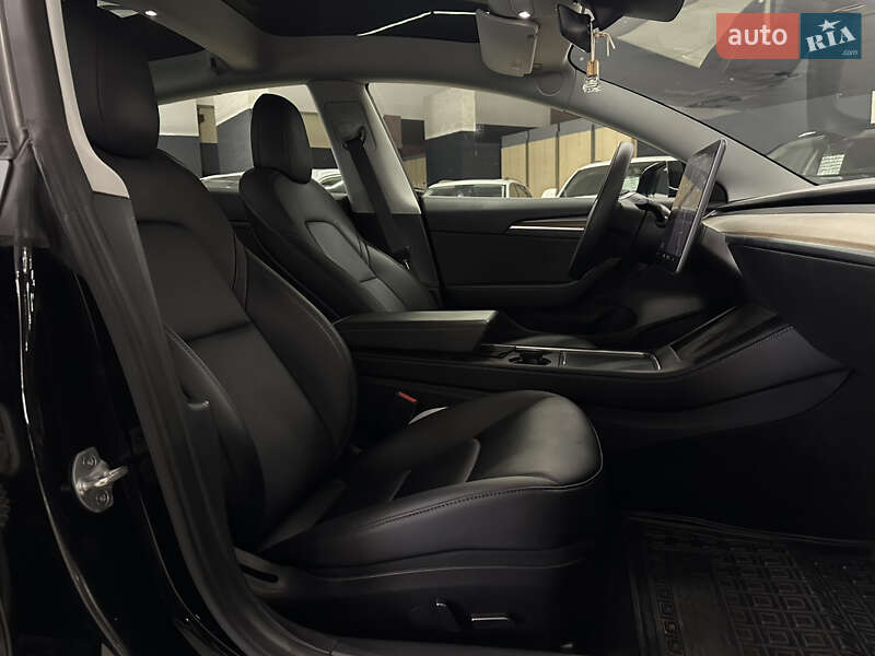 Седан Tesla Model 3 2021 в Миколаєві