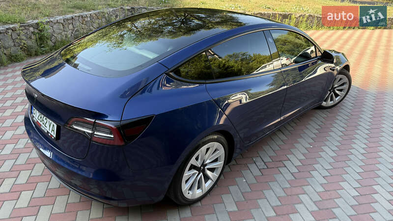 Седан Tesla Model 3 2022 в Днепре