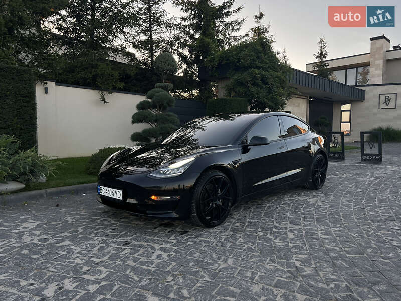 Tesla Model 3 2018