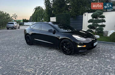 Седан Tesla Model 3 2018 в 