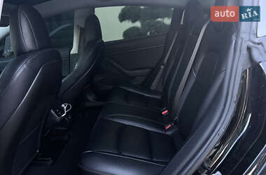 Седан Tesla Model 3 2018 в 