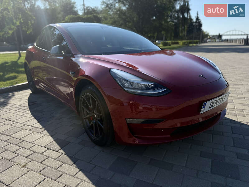 Tesla Model 3 2018
