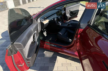 Седан Tesla Model 3 2018 в 