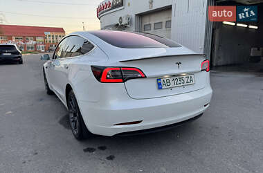 Седан Tesla Model 3 2018 в 