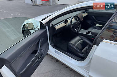 Седан Tesla Model 3 2018 в 