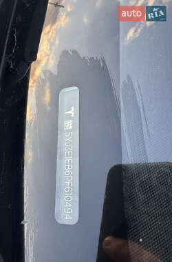 Седан Tesla Model 3 2023 в 