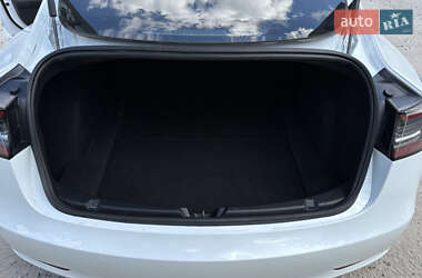 Седан Tesla Model 3 2018 в 