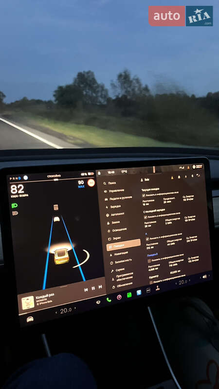 Седан Tesla Model 3 2018 в Львові