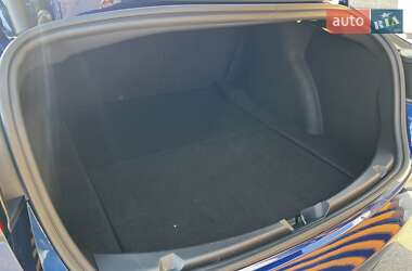 Седан Tesla Model 3 2023 в 