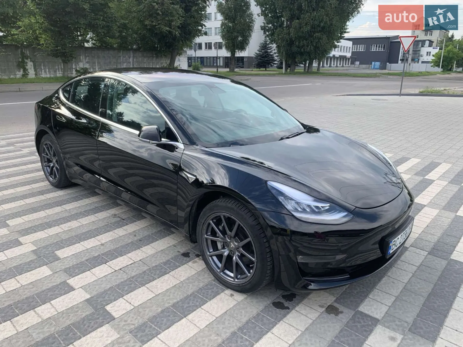 2018 Tesla Model 3 - мініатюра 9
