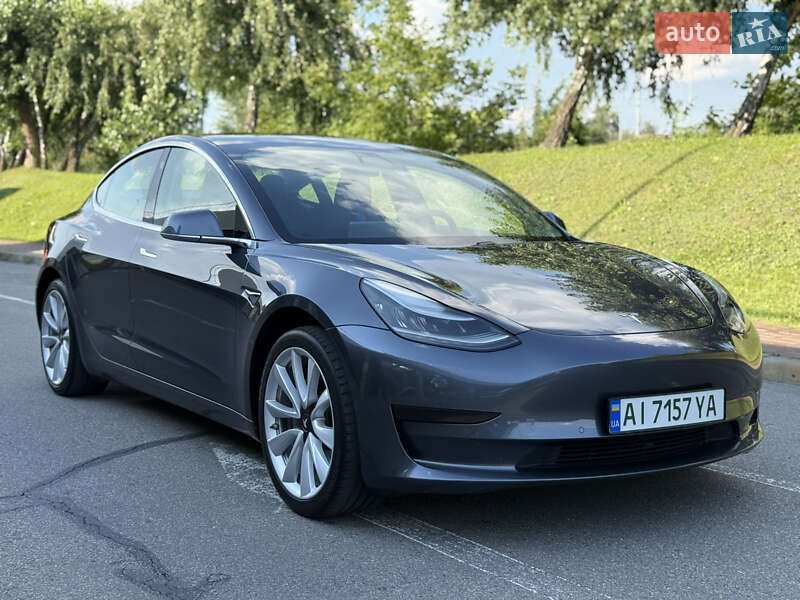 Tesla Model 3 2019