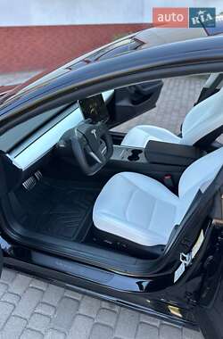 Седан Tesla Model 3 2023 в Луцьку