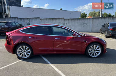 Седан Tesla Model 3 2019 в 