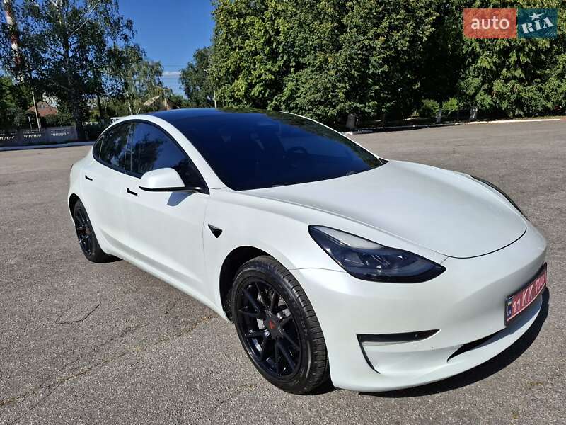 Седан Tesla Model 3 2021 в Харькове