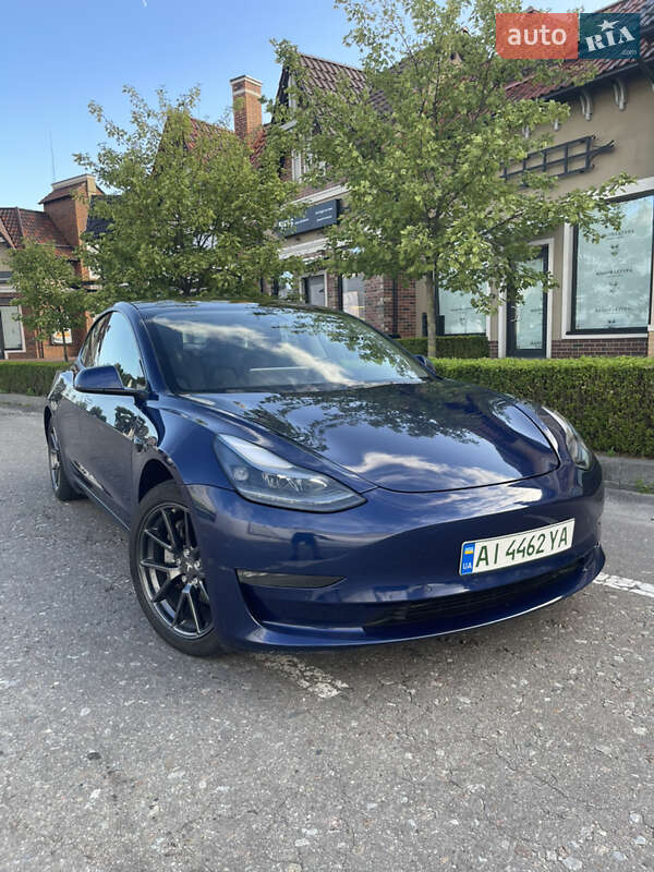 Tesla Model 3 2021