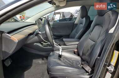 Седан Tesla Model 3 2018 в 