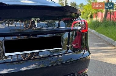 Седан Tesla Model 3 2021 в Житомирі