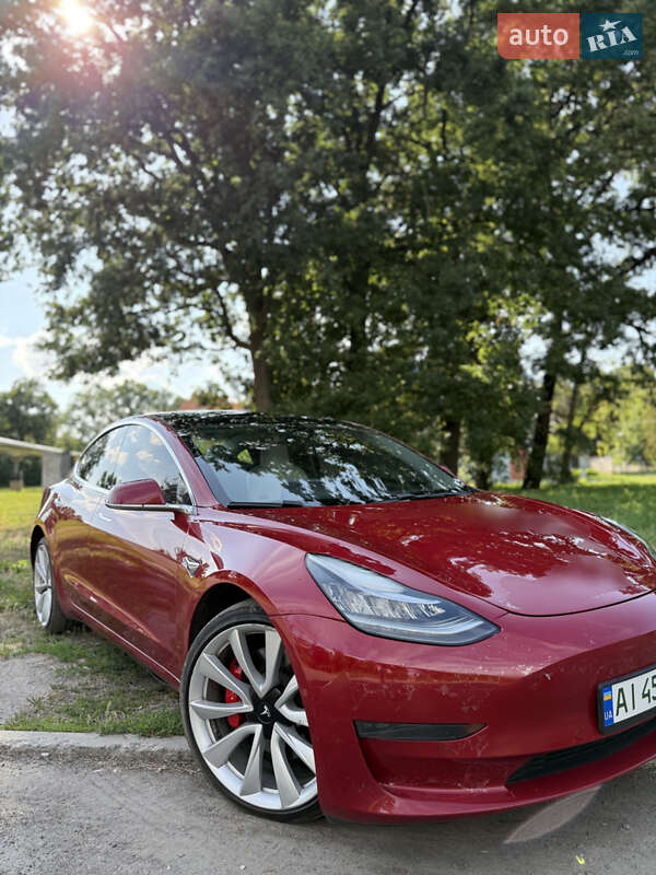 Tesla Model 3 2019