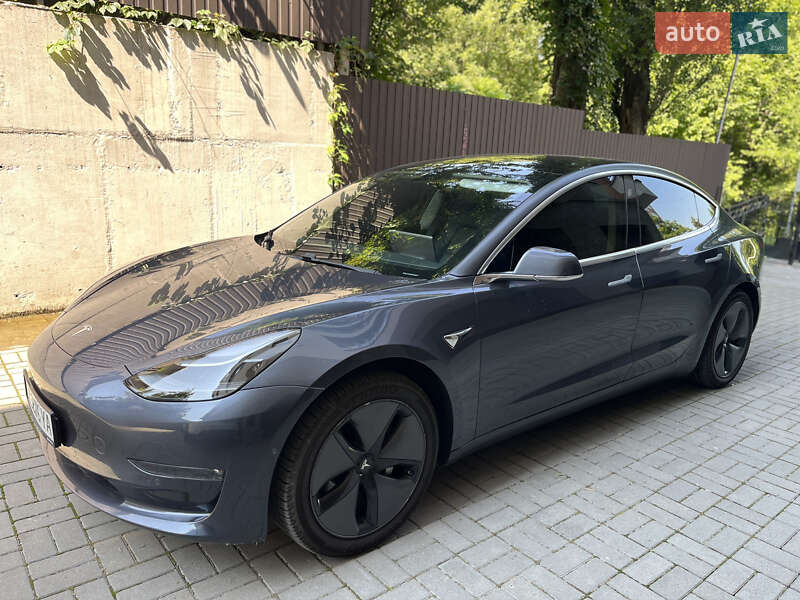 Седан Tesla Model 3 2018 в Хмельницком