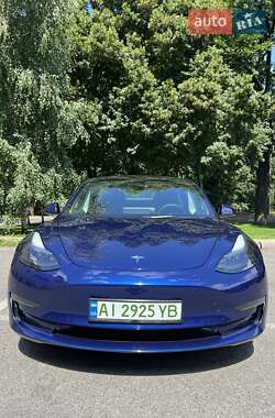 Седан Tesla Model 3 2023 в Києві