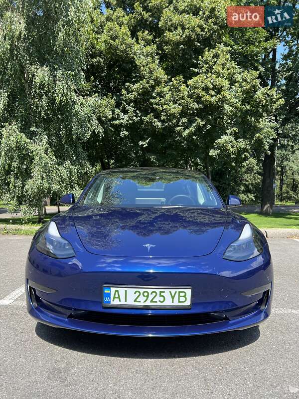 Tesla Model 3 2023