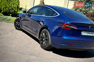 Седан Tesla Model 3 2019 в 