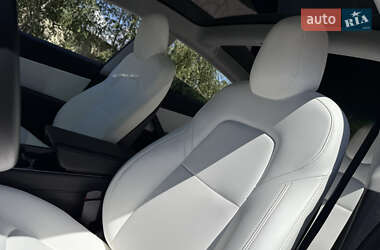 Седан Tesla Model 3 2019 в 