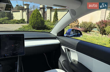 Седан Tesla Model 3 2019 в 