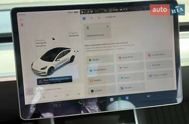 Седан Tesla Model 3 2019 в 
