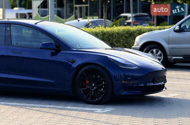 Седан Tesla Model 3 2019 в 