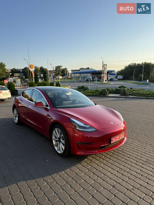 Седан Tesla Model 3 2020 в Хмельницком