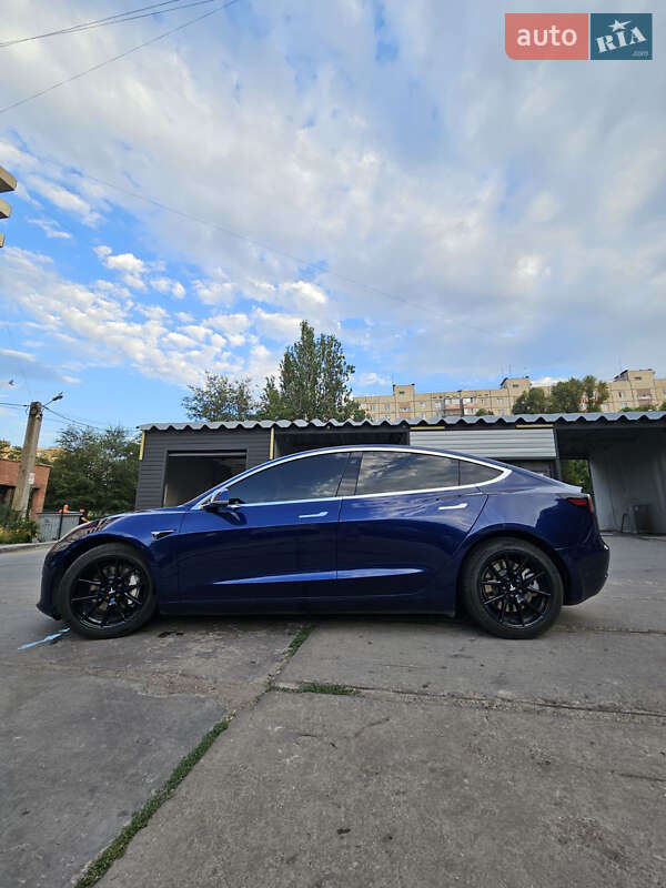 Седан Tesla Model 3 2018 в Запоріжжі фото 20 Седан Tesla Model 3 2018 в Запоріжжі