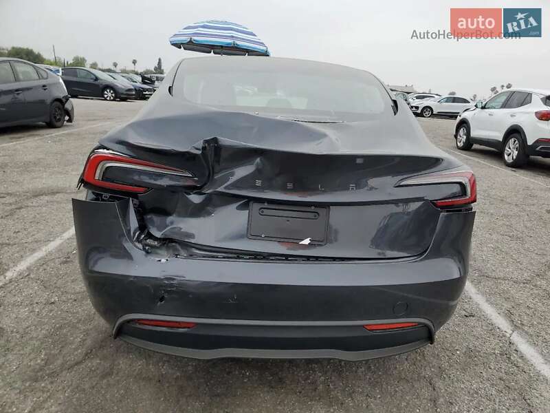 Седан Tesla Model 3 2025 в Умани