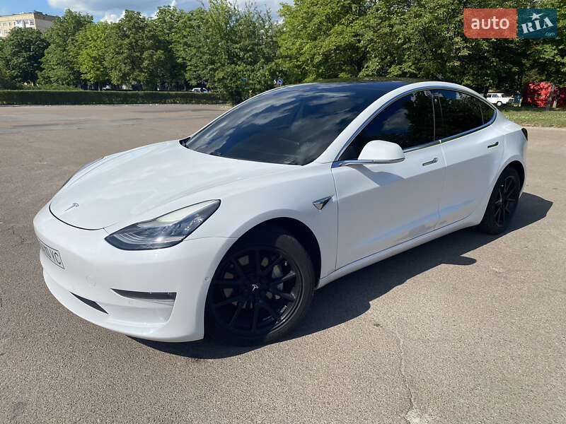 Tesla Model 3 2018