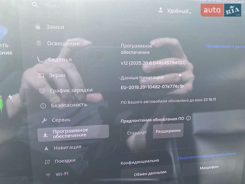 Седан Tesla Model 3 2018 в Броварах