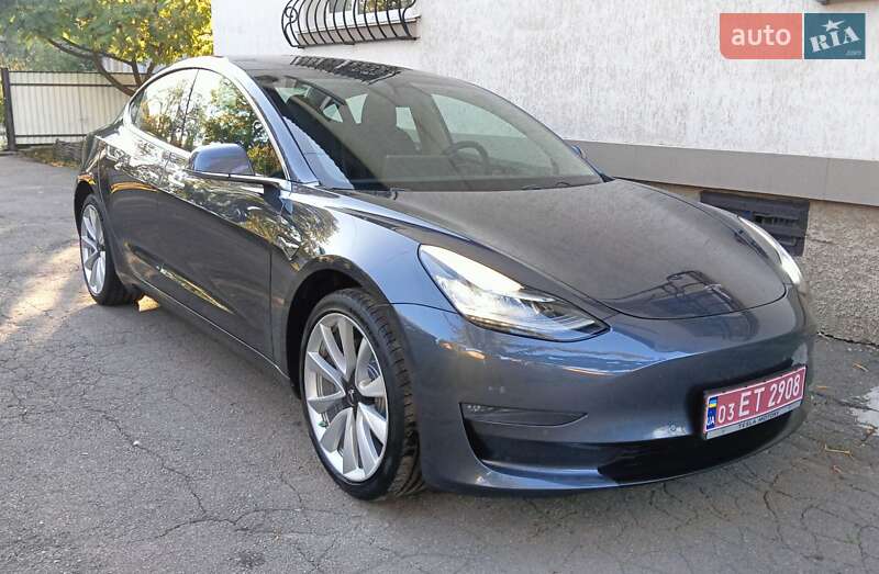 Седан Tesla Model 3 2019 в Києві